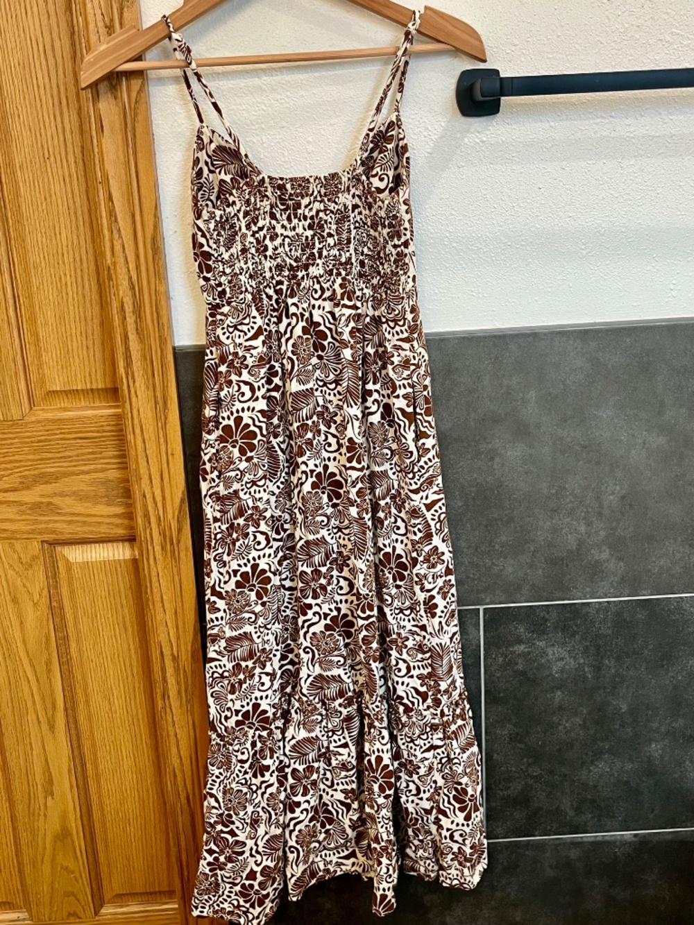 Monteau Los Angeles Floral Tiered Linen Blend Maxi Dress Pockets Size XS - Picture 7 of 7